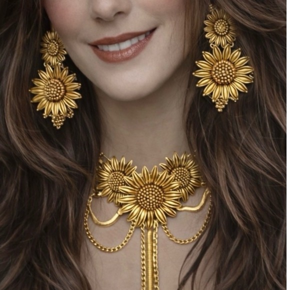 Jewelry - Antique Gold Sunflower Choker Necklace & Earrings Set Statement Set
